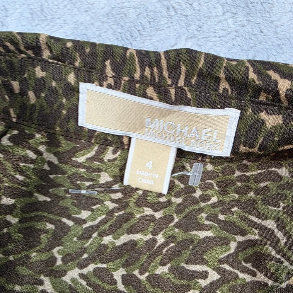 Michael Kors Women 4 Olive Green Animal Print Button Down Shirt Safari‎ Utility